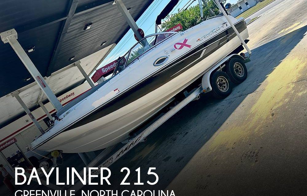 2015 Bayliner 215