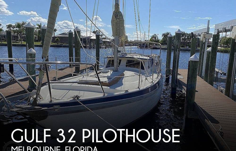 1987 Gulf 32 Pilothouse