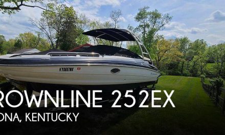 2009 Crownline 252ex