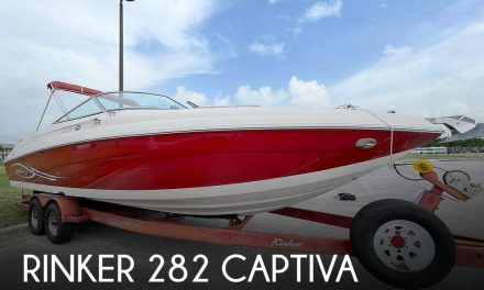 2005 Rinker 282 Captiva