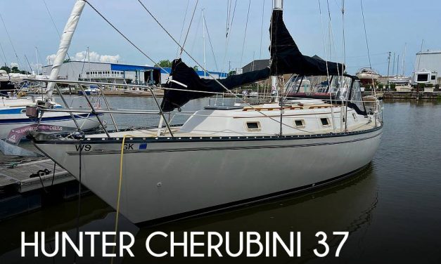 1979 Hunter Cherubini 37