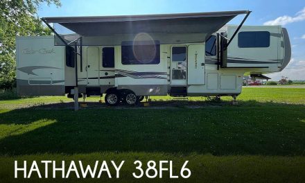 2017 Cedar Creek Hathaway 38fl6