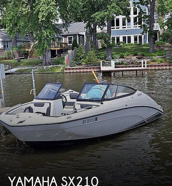 2018 Yamaha sx210