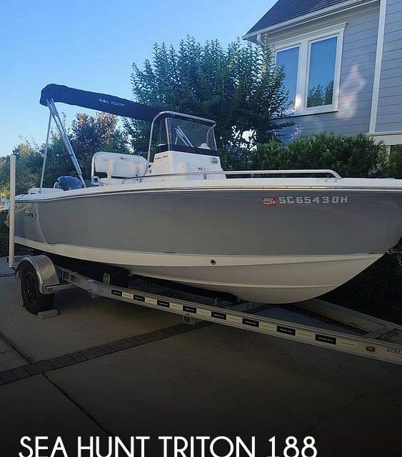 2018 Sea Hunt Triton 188