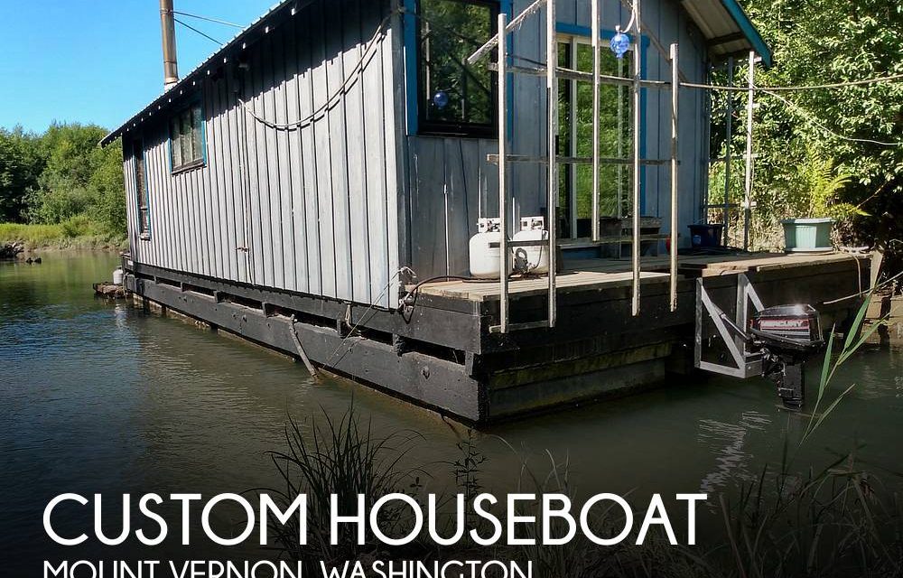 1999 Custom Houseboat