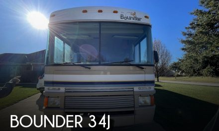 1998 Fleetwood Bounder 34J