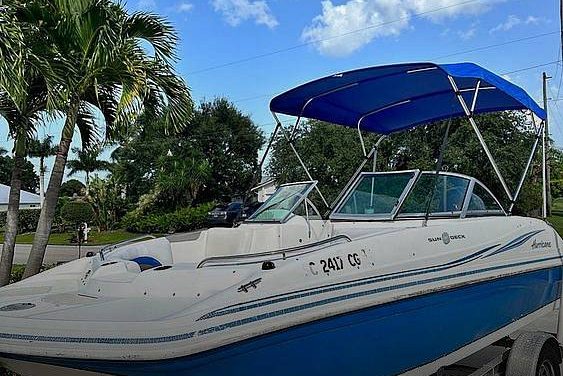 2013 Hurricane 19 Sundeck