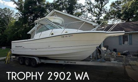 2003 Trophy 2902 WA