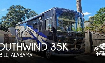 2019 Fleetwood Southwind 35k