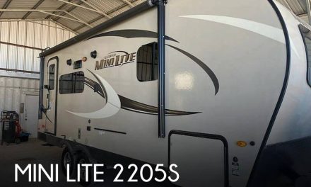 2020 Rockwood Mini Lite 2205S