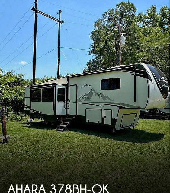 2022 East To West RV Ahara 378bh-ok