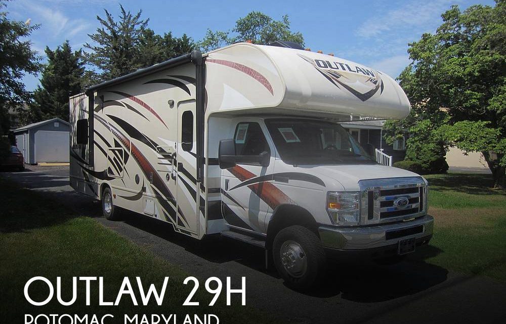 2016 Thor Motor Coach Outlaw 29H