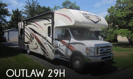 2016 Thor Motor Coach Outlaw 29H