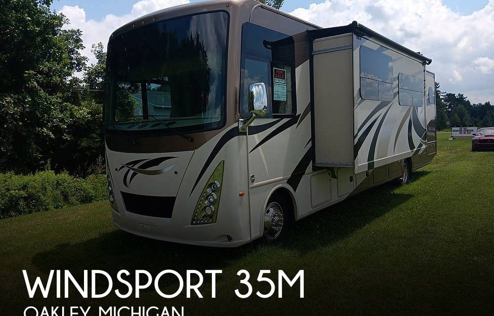 2017 Thor Motor Coach Windsport 35M