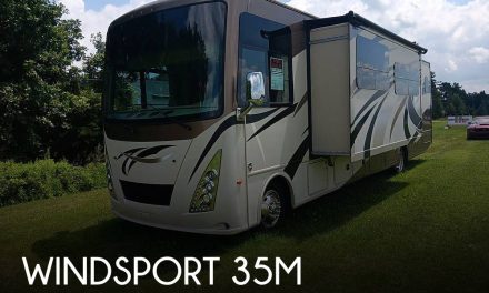 2017 Thor Motor Coach Windsport 35M