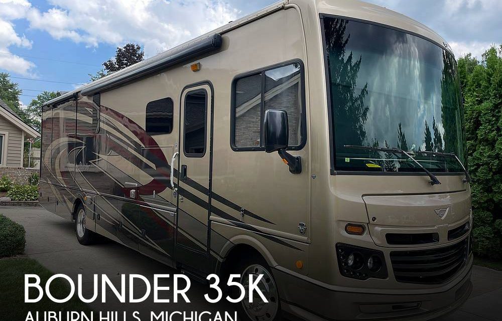 2018 Fleetwood Bounder 35K