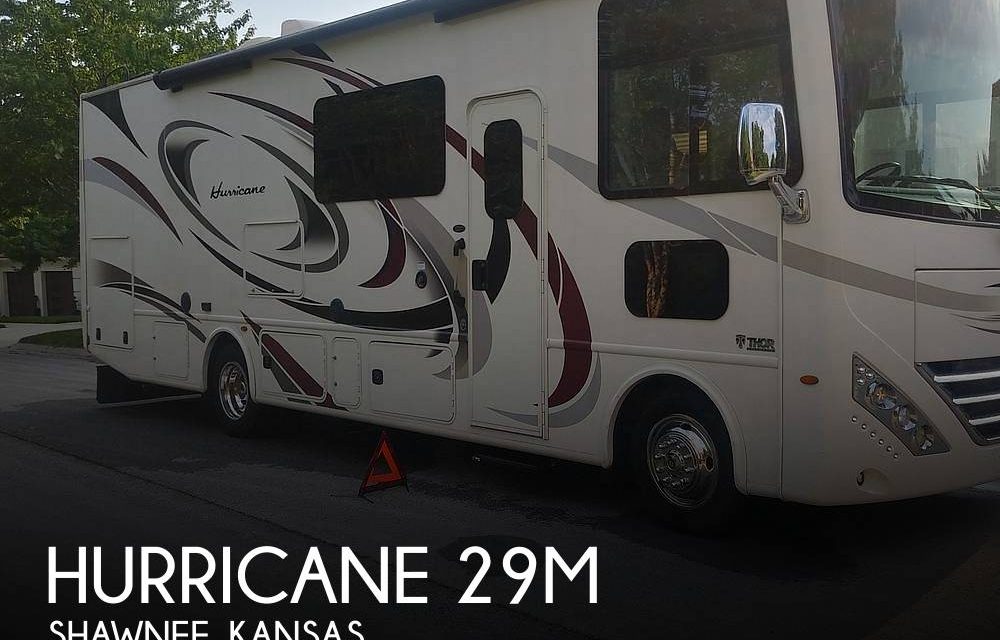 2018 Thor Motor Coach Hurricane 29M