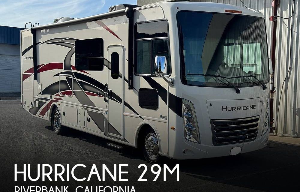 2022 Thor Motor Coach Hurricane 29M