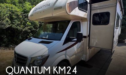 2017 Thor Motor Coach Quantum KM24