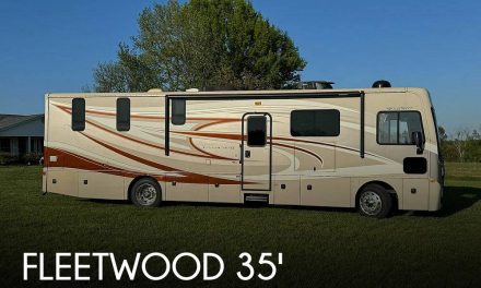 2015 Fleetwood Fleetwood excursion 35E