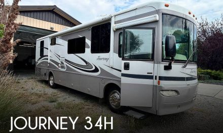 2005 Winnebago Journey 34H