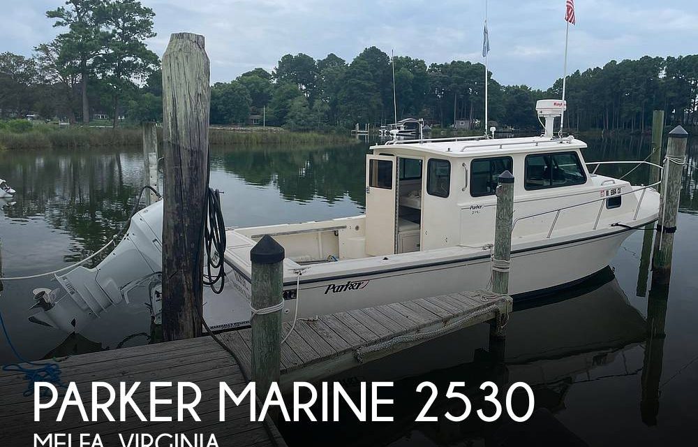 1995 Parker Marine 2530 Extended Cabin