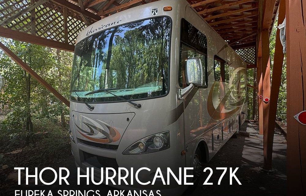 2015 Thor Motor Coach Thor Hurricane 27K