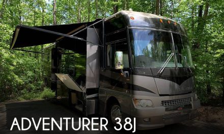 2007 Winnebago Adventurer 38J