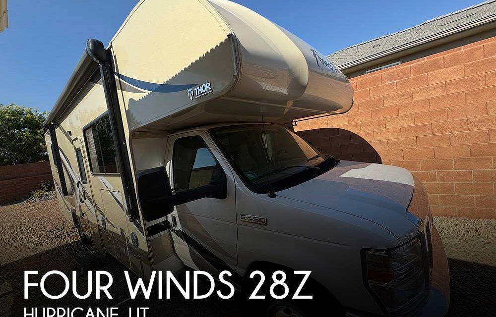 2017 Thor Motor Coach Four Winds 28Z