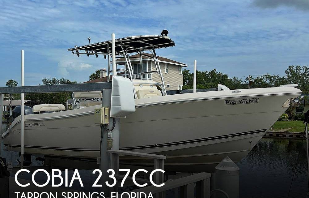 2012 Cobia 237CC