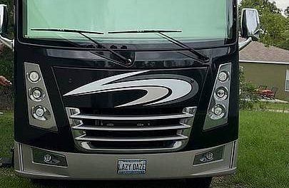 2018 Thor Motor Coach Miramar 34.2