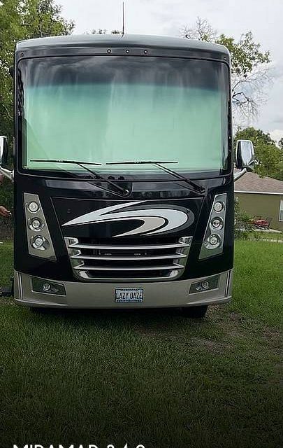 2018 Thor Motor Coach Miramar 34.2