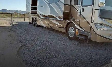 2015 American Coach Revolution 42G