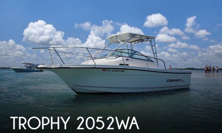 2005 Trophy 2052WA