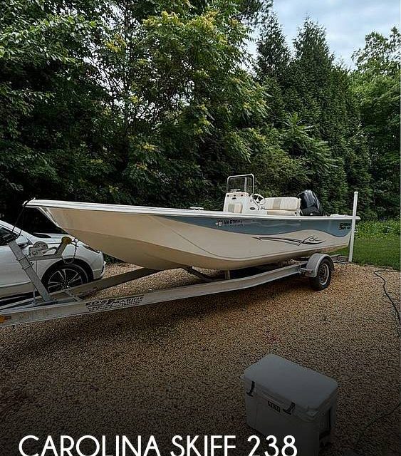 2016 Carolina Skiff 238