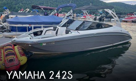 2020 Yamaha 242S