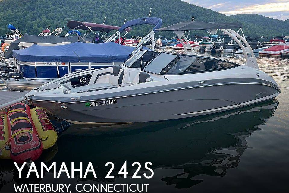 2020 Yamaha 242S