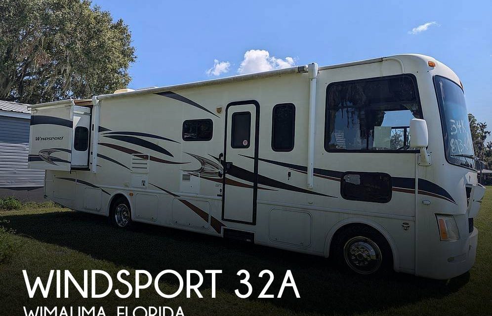 2012 Thor Motor Coach Windsport 32A