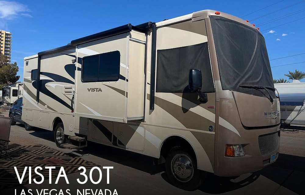 2014 Winnebago Vista 30T