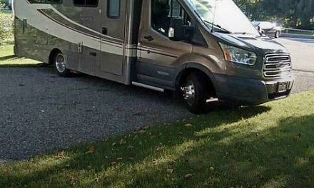 2017 Winnebago Fuse 23A