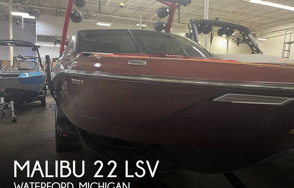 2023 Malibu 22 LSV