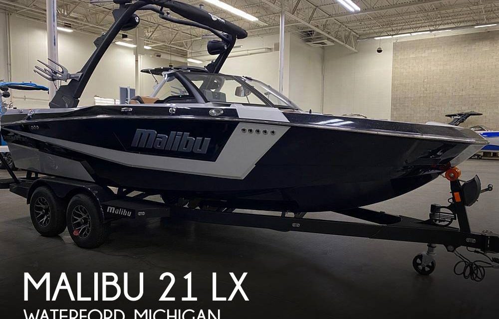 2023 Malibu 21 LX