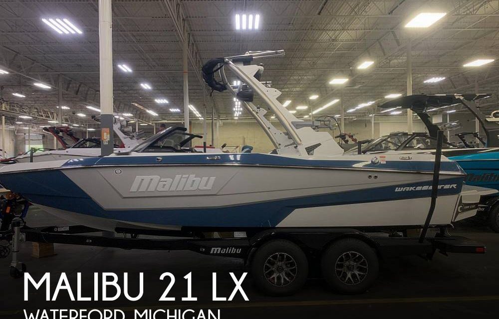 2023 Malibu 21 LX