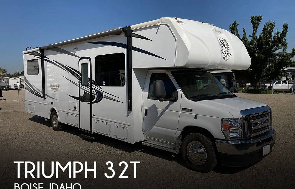 2022 NeXus RV Triumph 32T