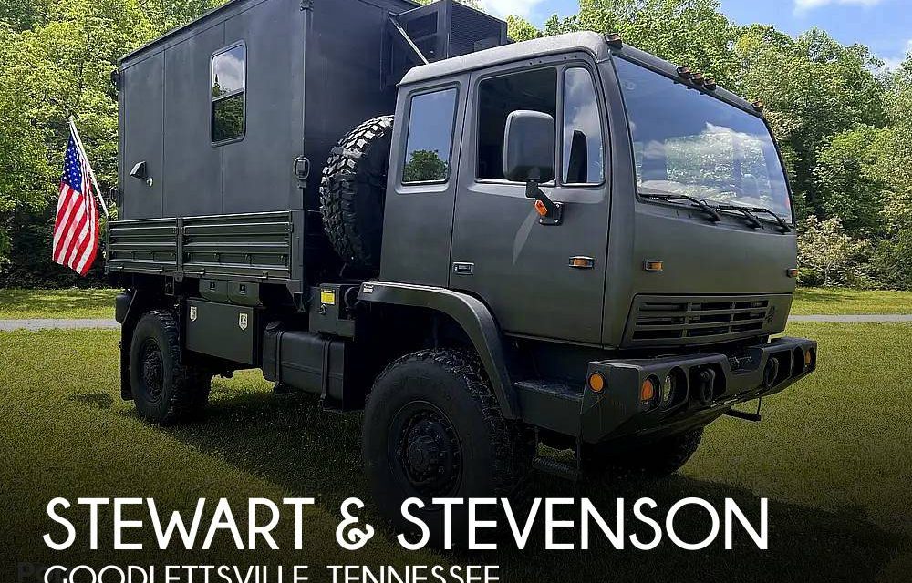 1993 Stewart & Stevenson 4×4 Expedition