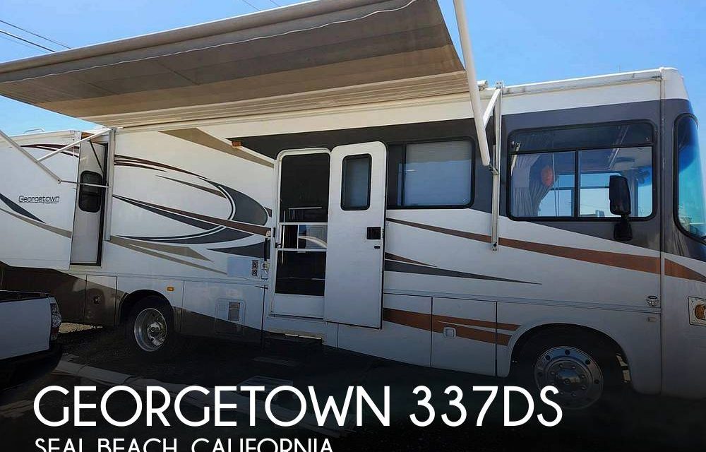 2010 Forest River Georgetown 337DS