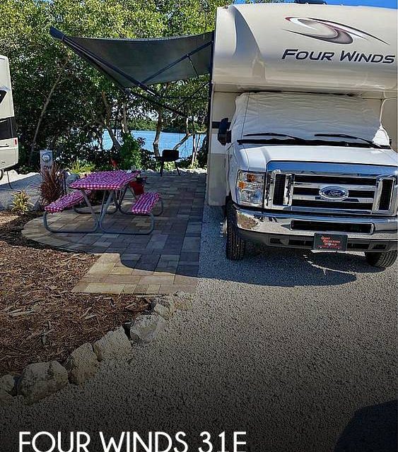 2019 Thor Motor Coach Four Winds 31E