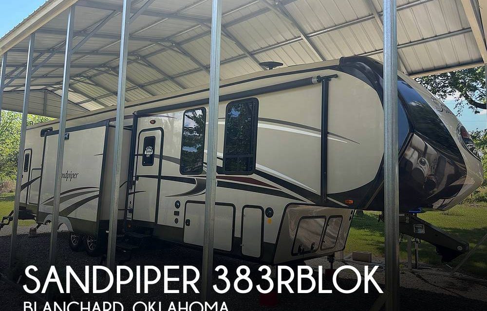 2018 Forest River Sandpiper 383RBLOK