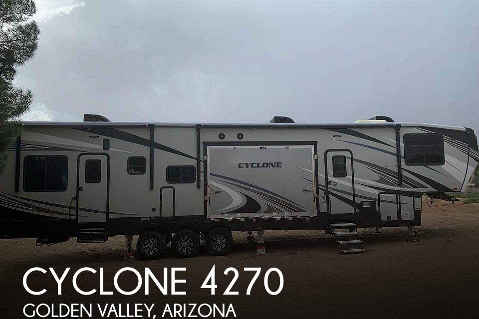 2018 Heartland Cyclone 4270