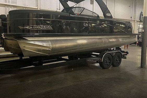 2022 Tahoe 2385 Waketoon